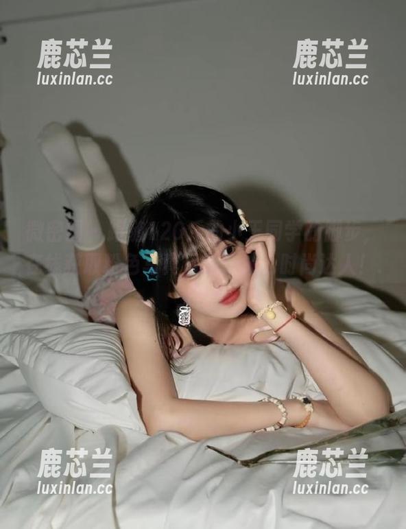 微密圈 - 跟随120斤的小王同学的脚步，在线获取粉色写真资源，成为时尚达人！.txt