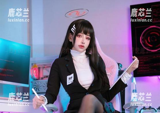 ByoruEve的时尚剪影合集：尼尔服装写真作品免费快速下载.txt