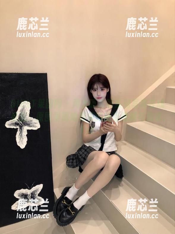 GIRLT果团网 - 周大萌透明系列写真在线展出：原图呈现她对美的深度理解与追求.txt