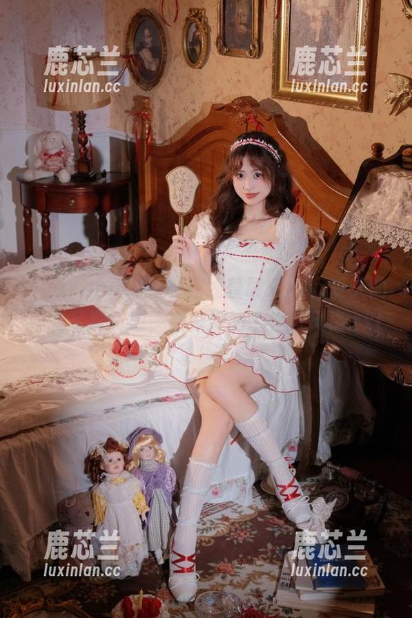 HuaYang花漾 - 在线获取宋kiki夏天的精彩写真资源，感受她的个性与风格.txt
