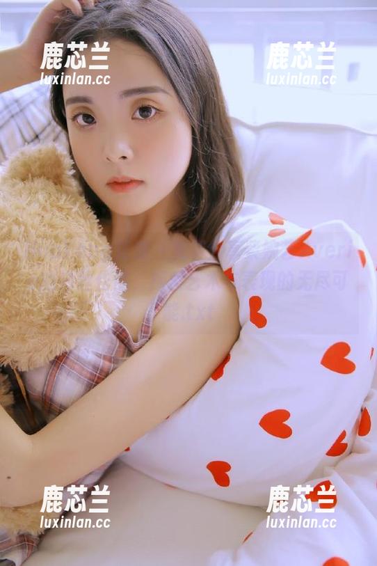 HuaYang花漾-柴婉艺Averie HuaYang花漾 - 免费分享柴婉艺Averie的白丝作品,探索艺术与表现的无尽可能.txt