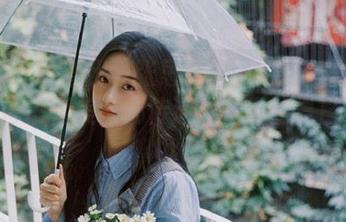 IMiss爱蜜社 - 张思允Nice泳池写真精选：每一幅美图都传递出无尽的夏日活力.txt