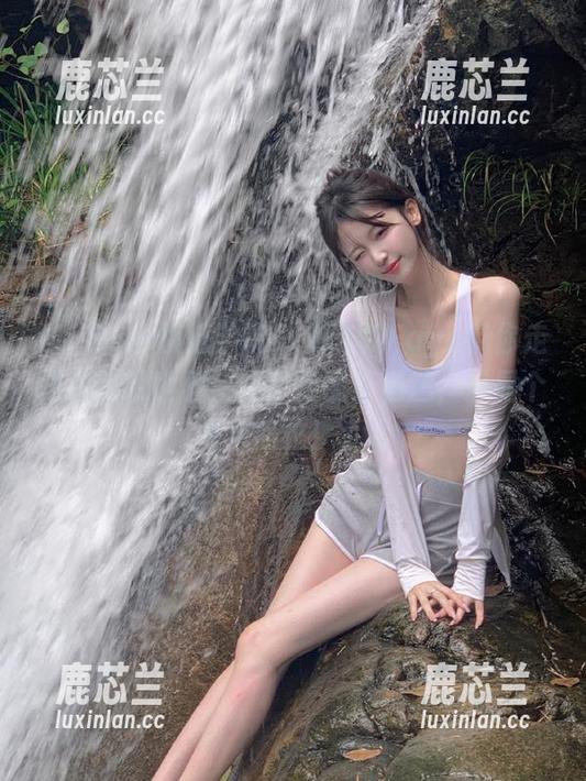 MFStar模范学院 - 刘飞儿Faye带你走进棉袜的世界：精彩作品集精选，尽显个性与品位！.txt