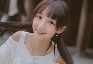 MFStar模范学院 - 探寻加朵babe的甜心世界：精彩套图合集展现她的风采.txt