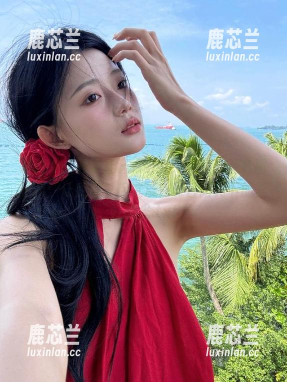 MiStar魅妍社-Ashely丽丽 MiStar魅妍社 - Ashely丽丽泳装套图更新:让我们一起沉浸在夏日阳光下的美好时光.txt