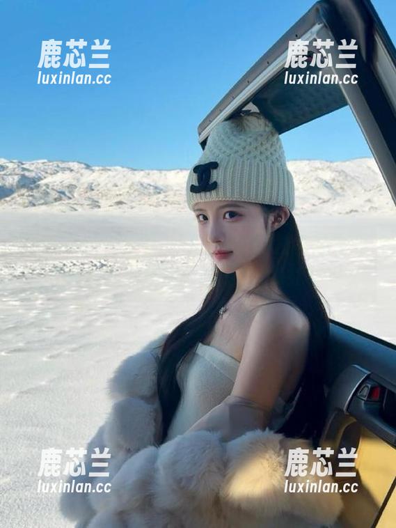 MiStar魅妍社 - 王曼妮好Q独特魅力全在《油亮》：原图分享她的精彩瞬间.txt
