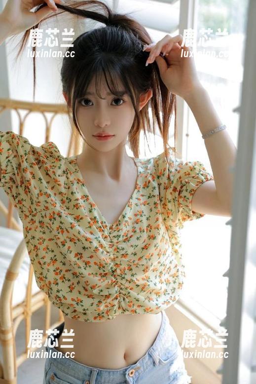 MiiTao蜜桃社 - 套图精选：王婉悠Queen在旗袍中的婀娜身姿，绽放经典美艳的原图.txt