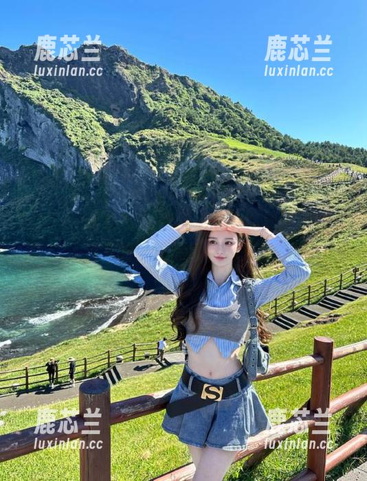 MiiTao蜜桃社 - 在无圣光的世界中，绯月樱-Cherry的镂空写真展现真实自我.txt