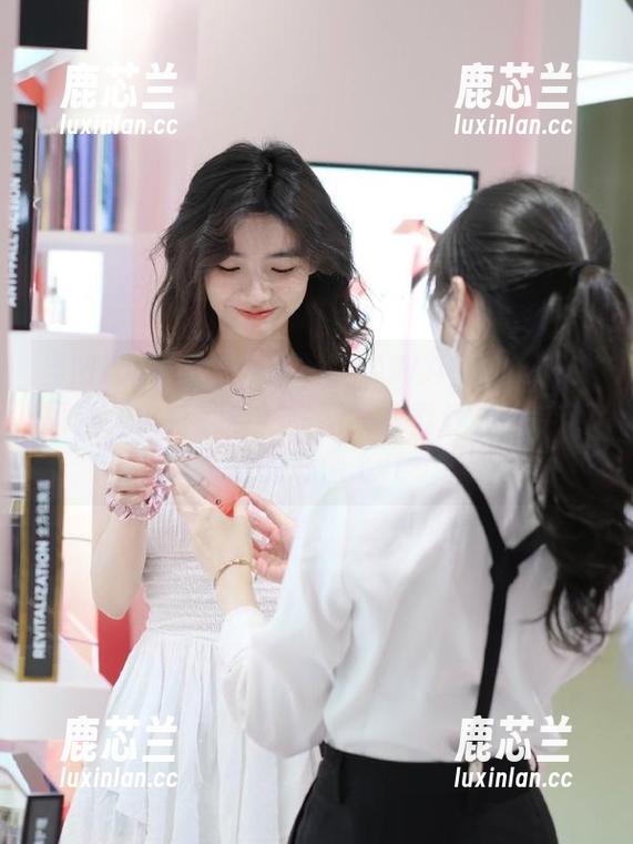 当Mimmi(밈미)遇上DJAWA-NIKKE艾丽丝（含特别版）：图集写真让我笑中带泪的心情.txt
