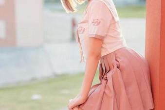 MintYe薄荷叶 - Lunana_lee的无圣光居家写真，轻松捕捉生活之美，让人倍感亲切.txt