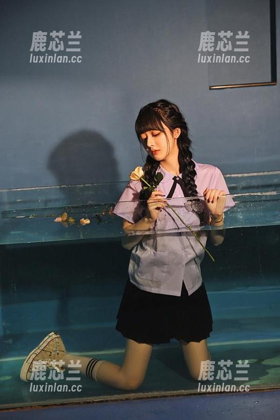 MyGirl美媛馆 - 最新艾然Airan套装写真大片，照片呈现她不一样的时尚表达.txt