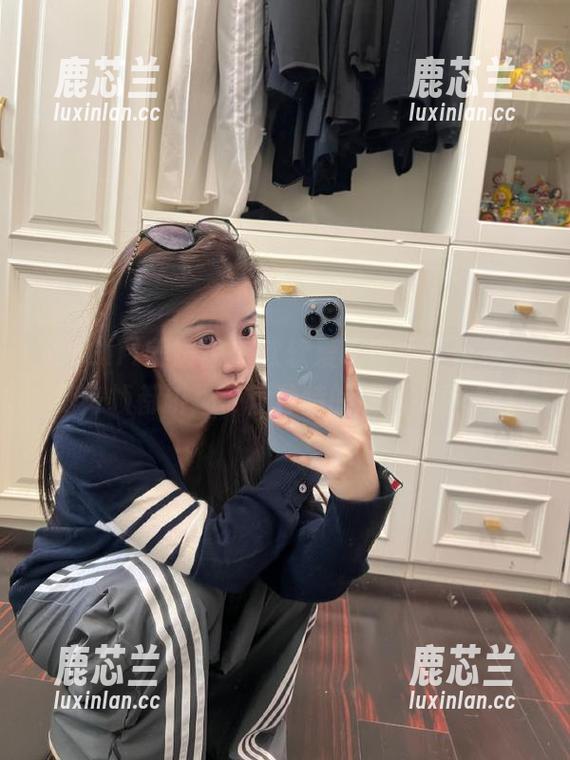 MyGirl美媛馆-软软爱吃肉 MyGirl美媛馆 - 软软爱吃肉写真合集:每一帧都讲述一段独特的剧情故事.txt