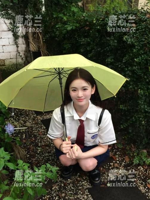 福利狂欢！PuyPuyChan为你探索卡米拉夏季的绝妙图片与心动瞬间.txt