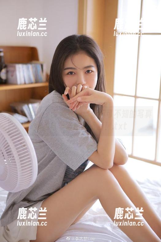 SSA丝社 - 梦梦女神：你不可不知的写真作品与丰富图片资源！.txt