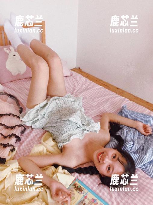 感受飞行的自由，Sonson(손손)Loozy全套夜间图片与你分享美好时刻.txt