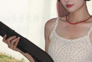 TouTiao头条女神 - 闪耀天台！跟着梁芮溪享受写真美图，挑战自拍最高境界！.txt