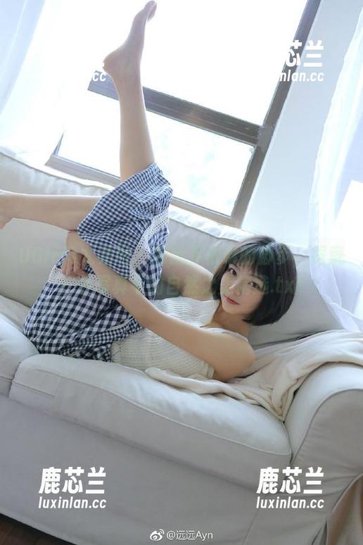 UGirls尤果网 - 跟随乔依琳的脚步，探索户外写真中的自然之美精选.txt