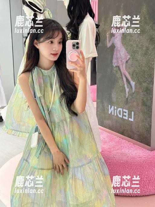 UGirls尤果网 - 不可错过的乔依琳和服写真集：原图让你心动不已.txt