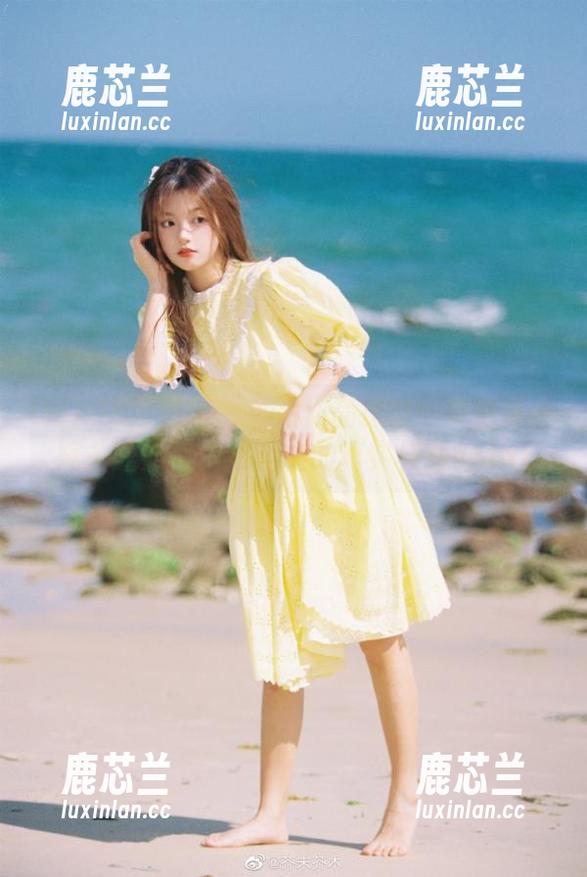 UGirls尤果网 - 私拍作品探讨：李易童花嫁主题如何捕捉爱情的真实与美好.txt