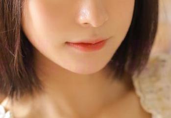 UGirls尤果网 - 心随镜走：谭晓彤旅拍的每一张原图与震撼图片展现.txt
