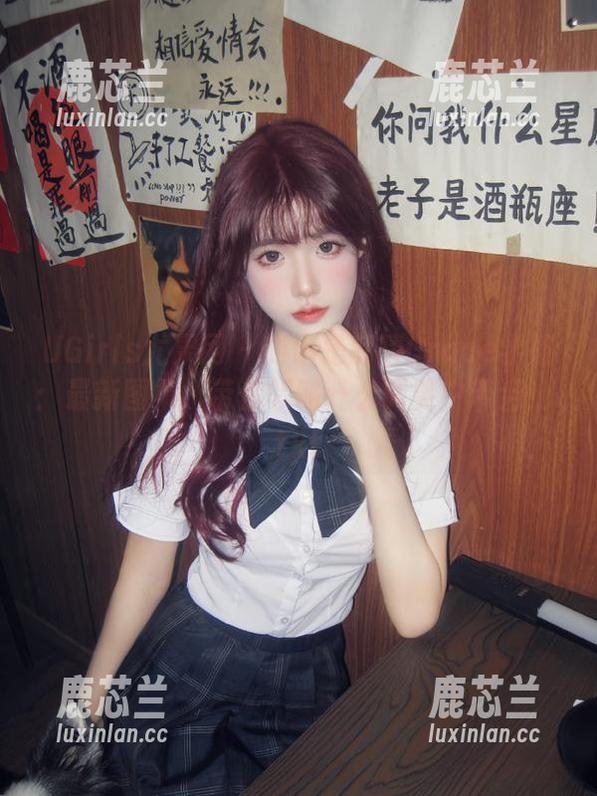UGirls尤果网 - 的确是郝晴Grace学姐：最新图集，带你领略什么叫笑中带泪！.txt