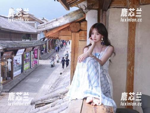 XIAOYU语画界 - 精致生活摄影：王薇薇与她的秘书写真分享，尽显优雅.txt