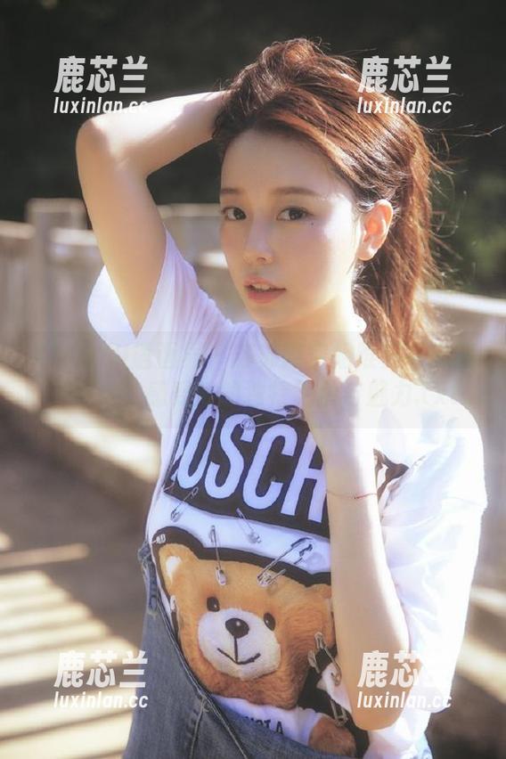 XIAOYU语画界-苏苏阿 XIAOYU语画界 - 苏苏阿空姐唯美写真图片合集,感受她的独特气质与魅力.txt
