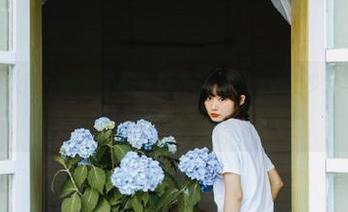 Xiuren秀人网 - 绝对不可错过的Egg_尤妮丝少女写真作品集，全新更新惊艳来袭！.txt