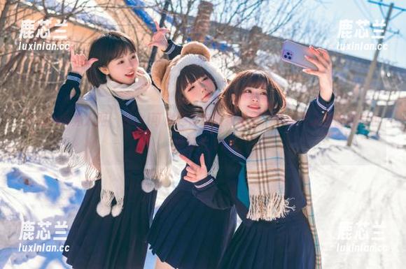 Xiuren秀人网 - Niki可雅连体衣最新写真，带你进入她的时尚世界照片.txt