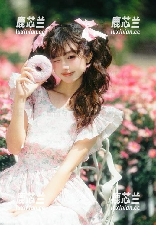 Xiuren秀人网 - 探索Suki_baby时尚泳装系列，原图与合集带你畅游夏日！.txt