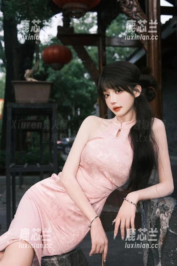 Xiuren秀人网 - 难以抗拒的UU酱瑜伽写真，壁纸中的女神气场全开！.txt