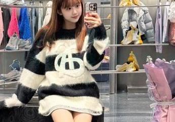 Xiuren秀人网 - 天真与优雅共存：lingyu69双马尾写真合集，重温少女时代.txt