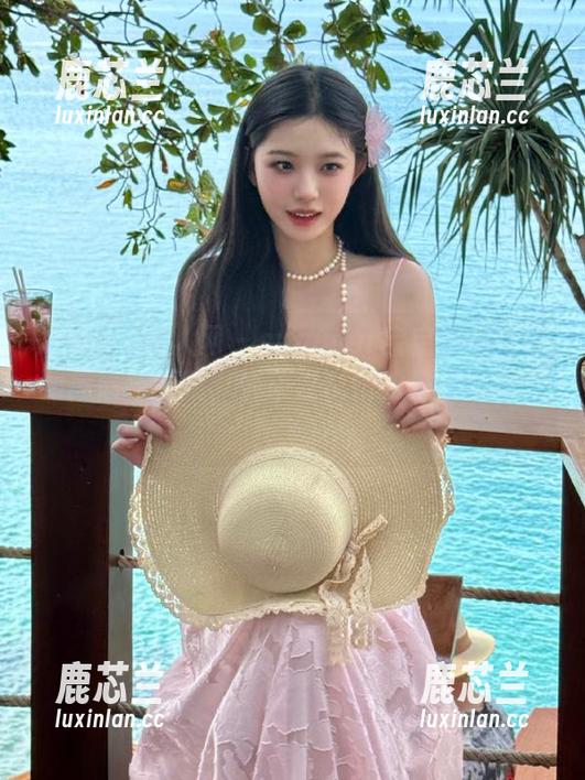 Xiuren秀人网-summer宝宝 Xiuren秀人网 - summer宝宝黑色写真图库最新更新,快来发现她的艺术新境界!.txt