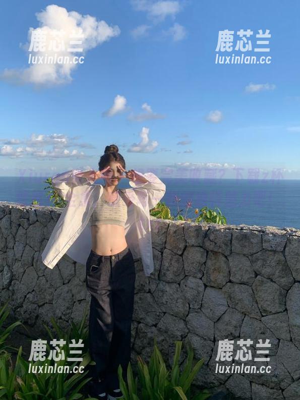 Xiuren秀人网 - 想要完美收藏？下载z杯悠悠JK全集，感受每一帧的独特魅力吧！.txt