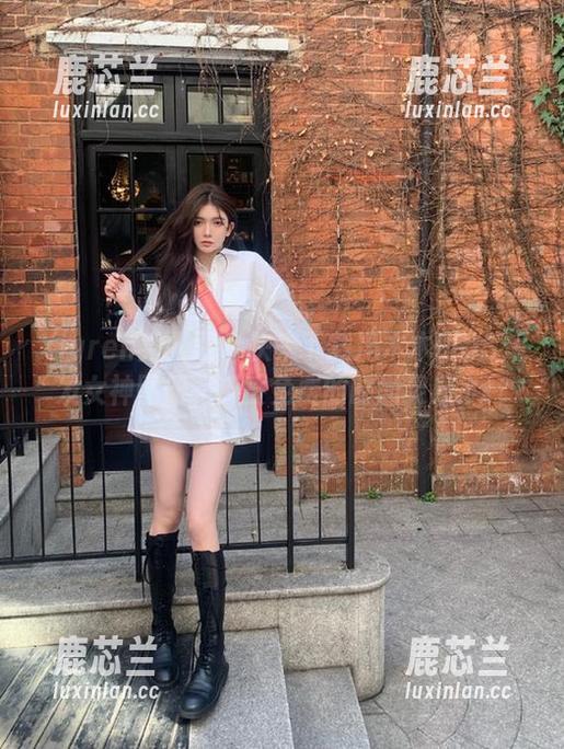 Xiuren秀人网 - 快来下载冯木木LRIS短发女神图册，感受免费的时尚灵感.txt