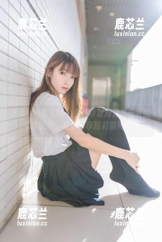 Xiuren秀人网 - 免费领取周波儿天台的写真照片，与你分享精彩瞬间.txt