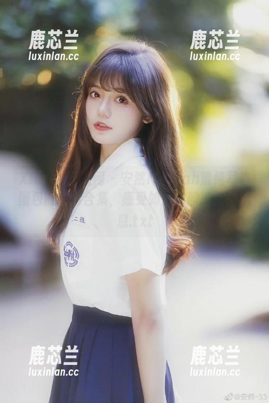 Xiuren秀人网 - 安然Maleah清纯写真图包的魅力合集，感受如晨露般清新的气息.txt