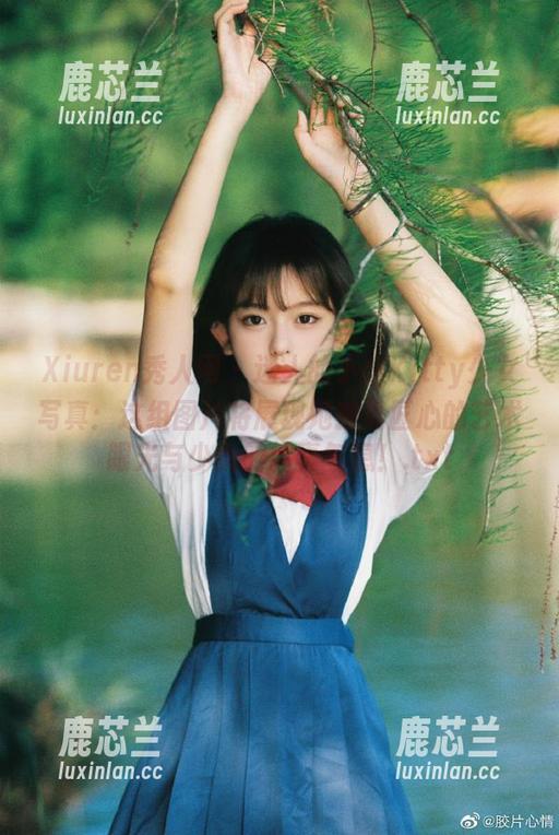 Xiuren秀人网 - 迷人的小夕Kitty少女写真：这组图片将展现她独具匠心的艺术眼光与少女的纯真气息！.txt