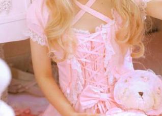 Xiuren秀人网 - 慧敏Vivi女神的写真作品,带你领略美图和壁纸的完美结合,无法抵挡的诱惑!.txt