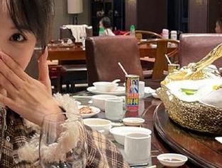 Xiuren秀人网 - 探索网上在线的兔女郎写真，戴允祺的艺术魅力不容错过.txt