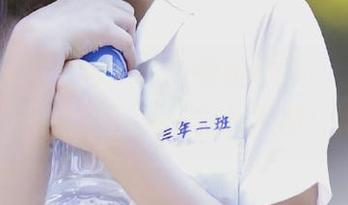 Xiuren秀人网 - 最新御姐套图，戴允祺zoe也有尴尬瞬间，笑料不断！.txt