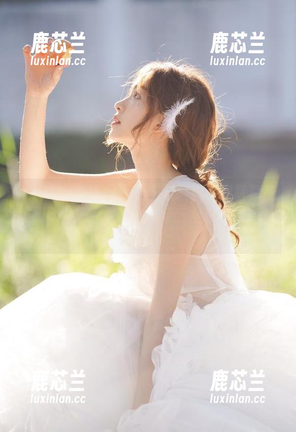 Xiuren秀人网-杨玉奴 Xiuren秀人网 - 杨玉奴制服系列写真在线展示,感受她的风格与艺术表现力!.txt