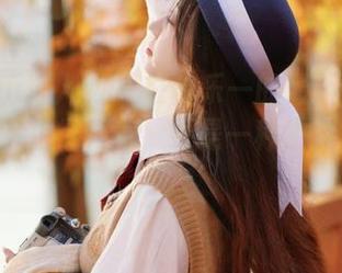 Xiuren秀人网 - 在林乐一的最新写真中,内衣不止是穿着,更是一种生活态度!.txt