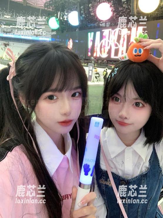 Xiuren秀人网-欧阳若依 Xiuren秀人网 - 欧阳若依礼服写真集:精选典雅时尚的视觉盛宴.txt