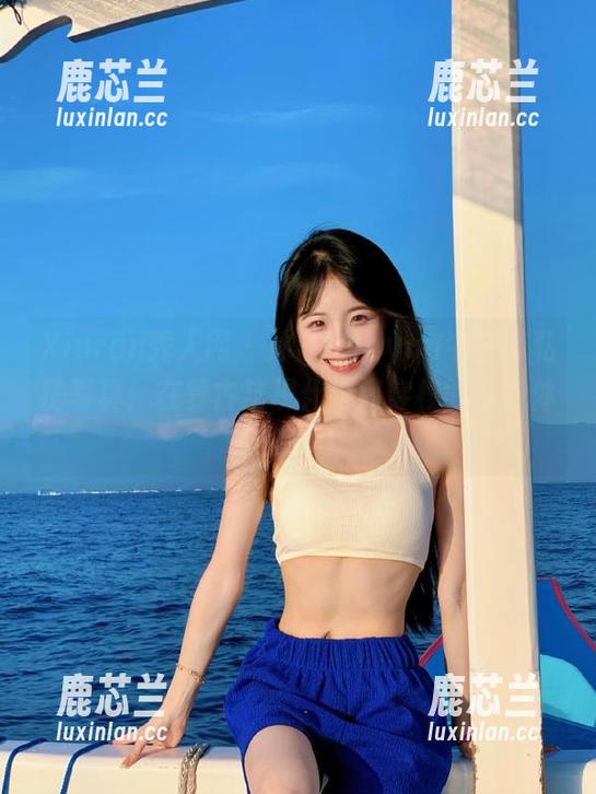 Xiuren秀人网 - 沐言yanyan牛仔裤私房写真：在复古与现代之间穿梭的奇妙体验.txt