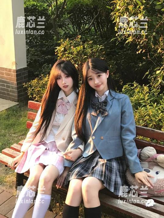 Xiuren秀人网-盼盼已鸠 Xiuren秀人网 - 在天台上绽放:盼盼已鸠的无圣光写真,带你领略不同寻常的视觉之旅.txt