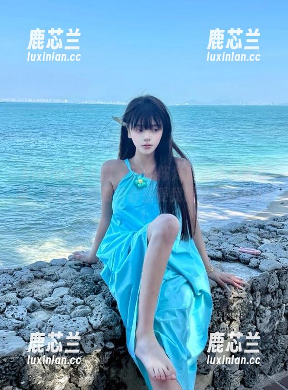 Xiuren秀人网 - 还是陈梵妮的连衣裙写真：原图与图册带你感受我跟她的距离.txt