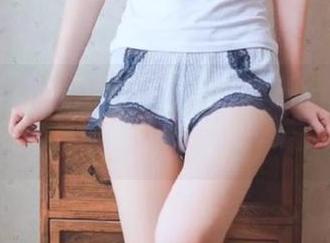 Xiuren秀人网 - 郑颖姗的无圣光睡衣套图,带你领略不一样的梦幻氛围.txt