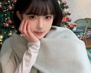 YouMi尤蜜荟 - 尤妮丝肉丝独家写真集：每次更新都让人惊叹不已.txt