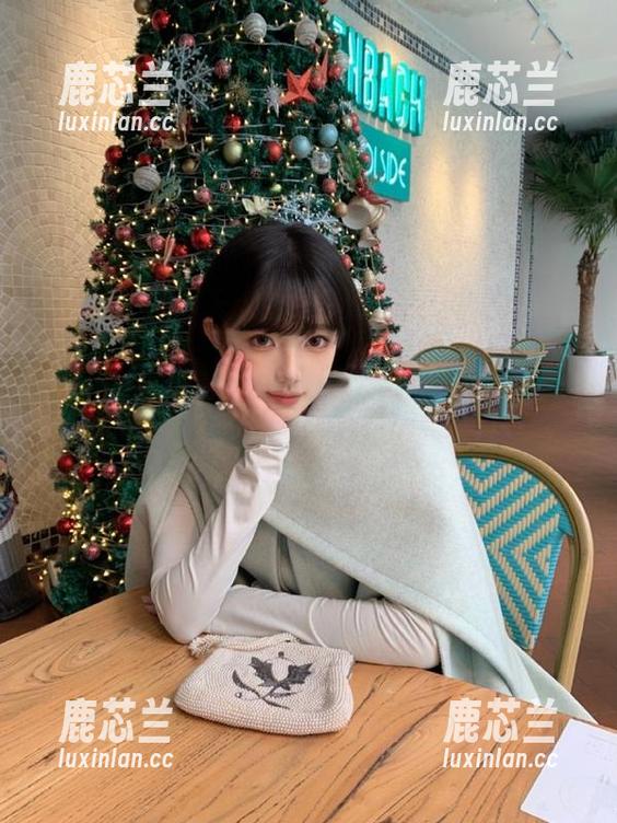 YouMi尤蜜荟-尤妮丝 YouMi尤蜜荟 - 尤妮丝肉丝独家写真集:每次更新都让人惊叹不已.txt